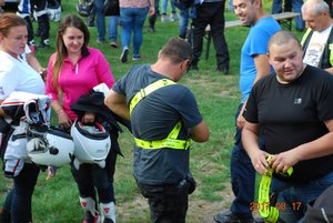 Policjanci śląskiego garnizonu podczas spotkania z motocyklistami