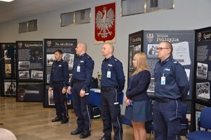 Oficjalne rozpoczęcie zawodów policyjnych ratowników w garnizonie śląskim przez policjantów z Wydziału Doboru i Szkolenia Komendy Wojewódzkiej Policji w Katowicach.
